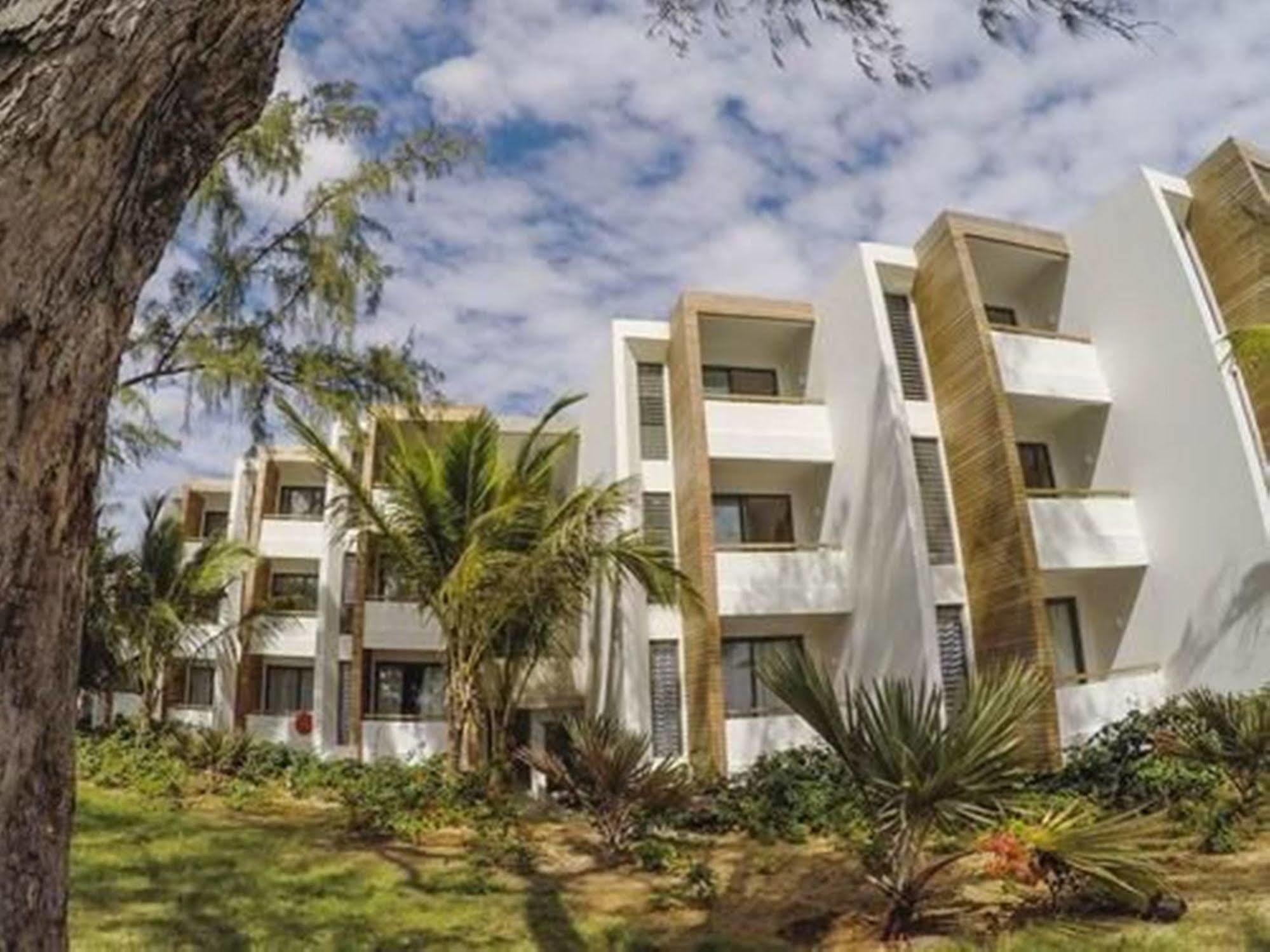 Mystik Life Style By Newmark 3* Mont-Choisy